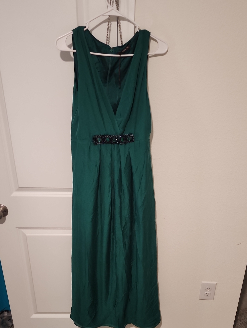 Sleeveless Emerald Green Maxi Dress with Beaded Waist